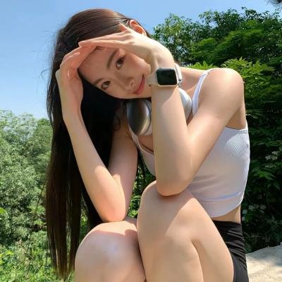 姑娘， 望着我